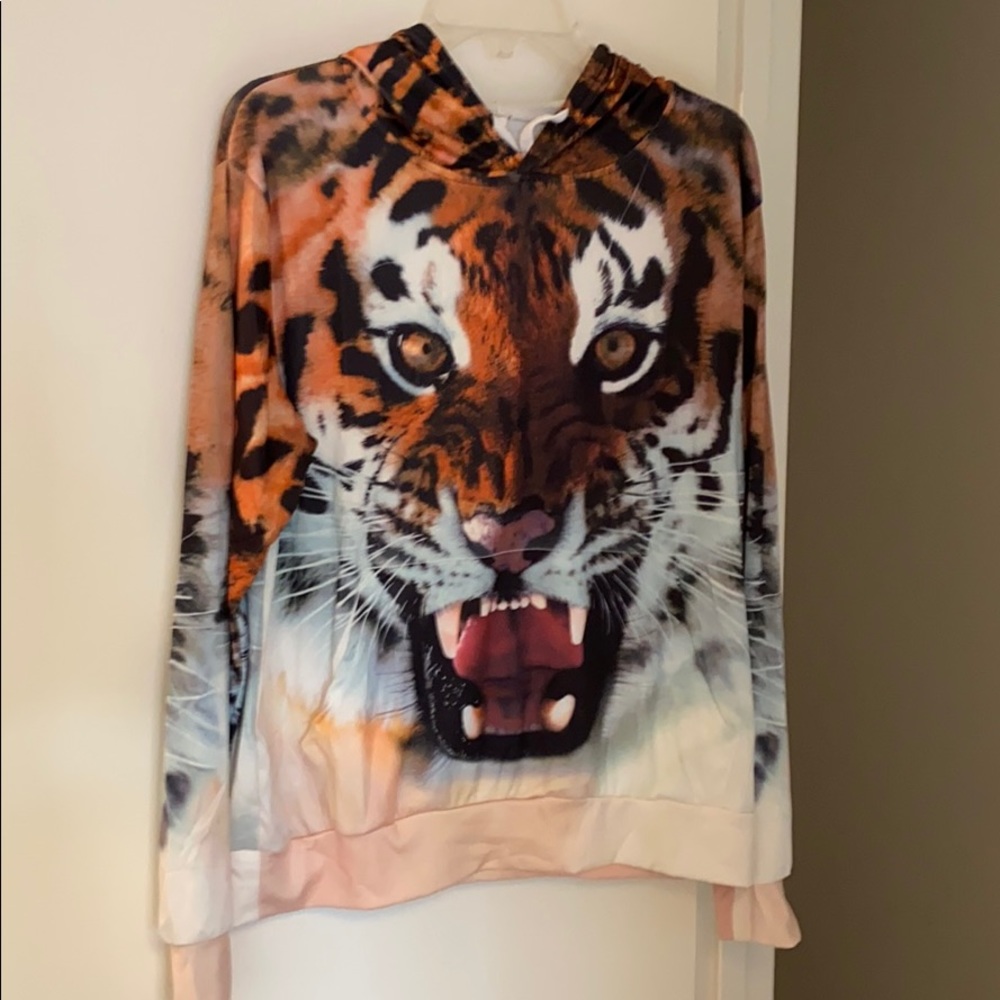 Tiger Hooded Pull Over